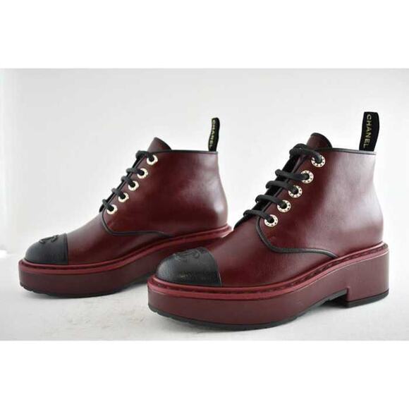 Chanel 20B Red Black Leather Pearl CC Combat Lace Up Tie Ankle Short Boots 37.5 - Picture 5 of 9